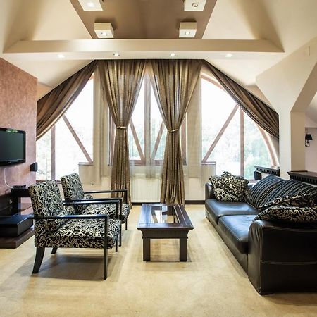 Hotel Vila Lago Palic Bagian luar foto