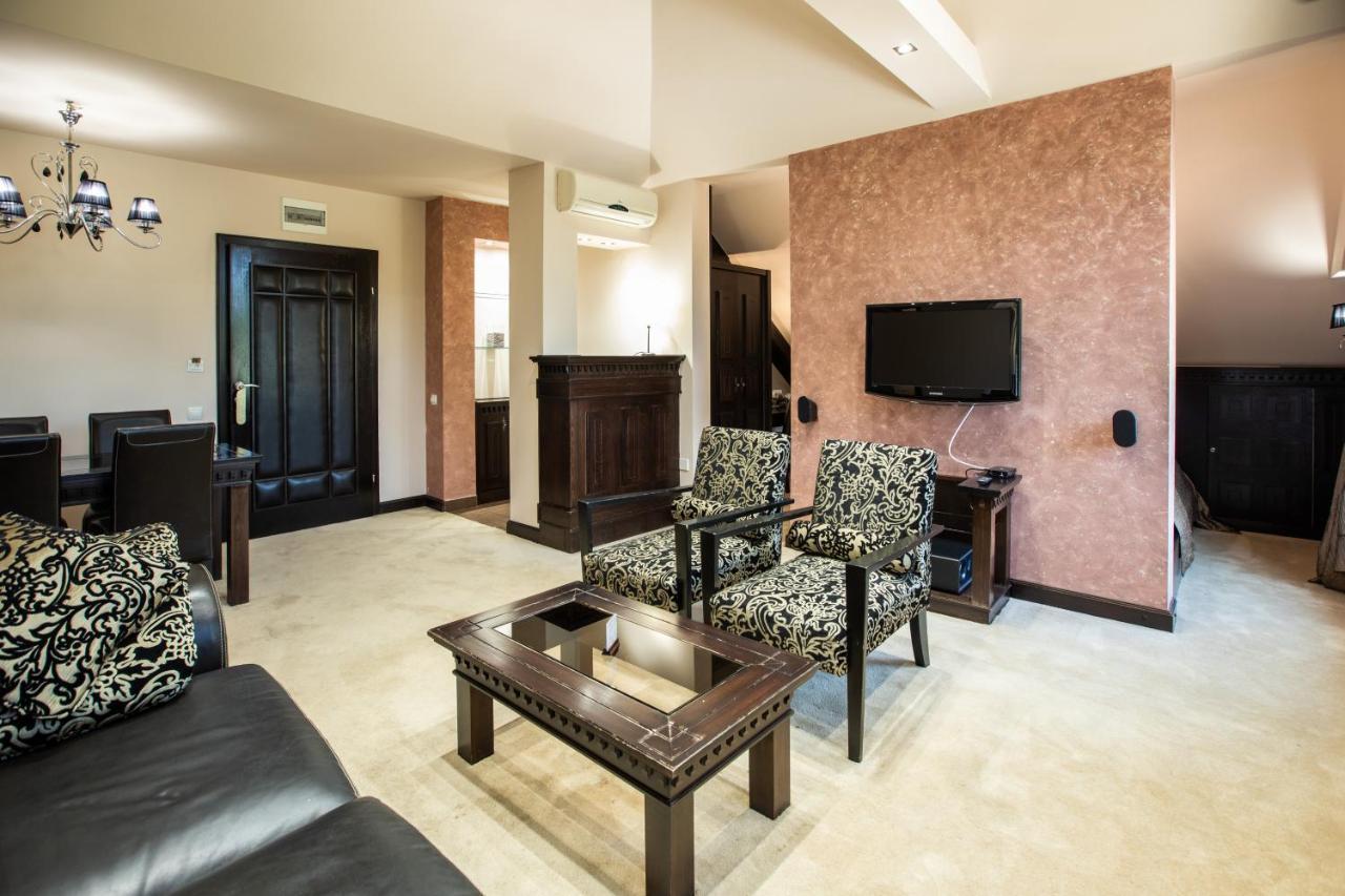 Hotel Vila Lago Palic Bagian luar foto