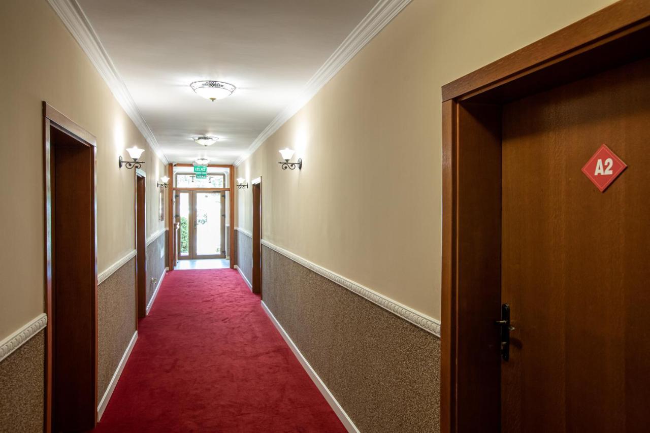 Hotel Vila Lago Palic Bagian luar foto