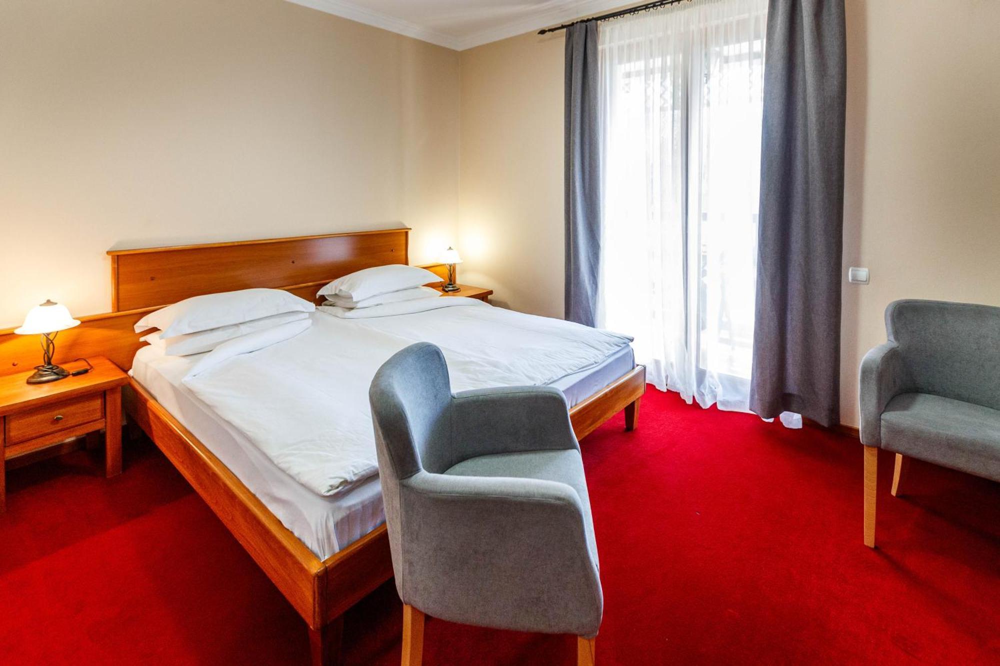 Hotel Vila Lago Palic Bagian luar foto